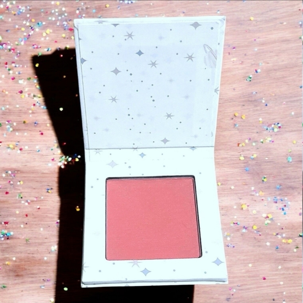 🌙 Moonslice Blush In GORGEOUS NWT ✌️VEGAN